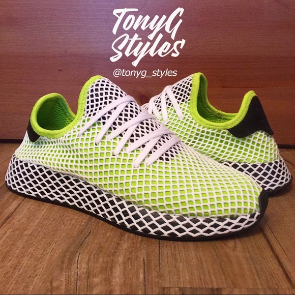 💥NEW💥 Adidas Deerupt Runner - Picture 2 of 8